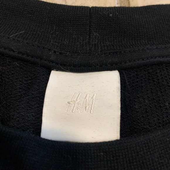 H&M Black Twist-Front Sweatshirt Size XL - Picture 5 of 7